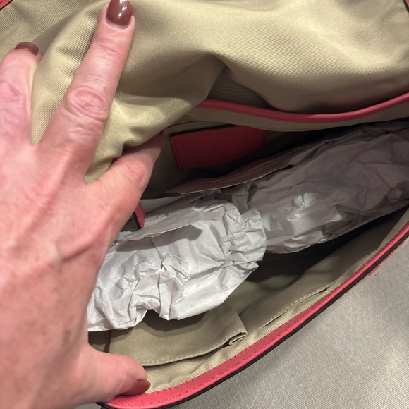 Vintage Coach bag. New with tags. Been in a box for 12 years. Great value - Picture 2 of 7